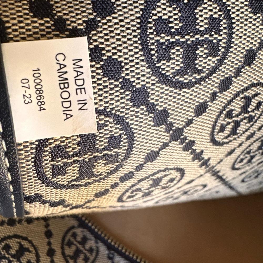 Tory Burch Black and White Geometric Tote - Picture 10 of 13